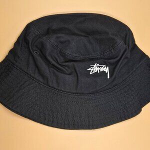 STUSSY STOCK BUCKET HAT / BLACK / SIZE L,XL